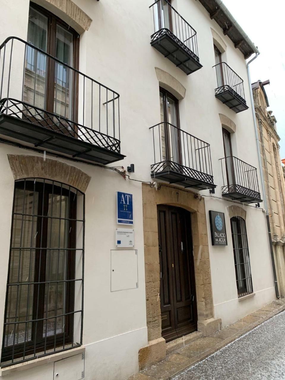 Palacio Del Agua Apartamentos أوبيذا المظهر الخارجي الصورة